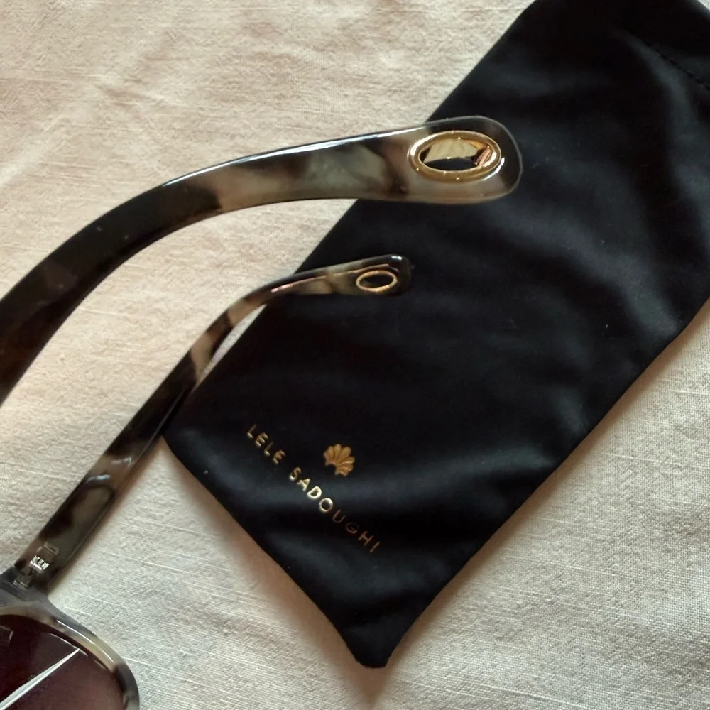 NWT Lele Sadoughi Women's Tortoiseshell Cat-Eye Sunglasses - Brown